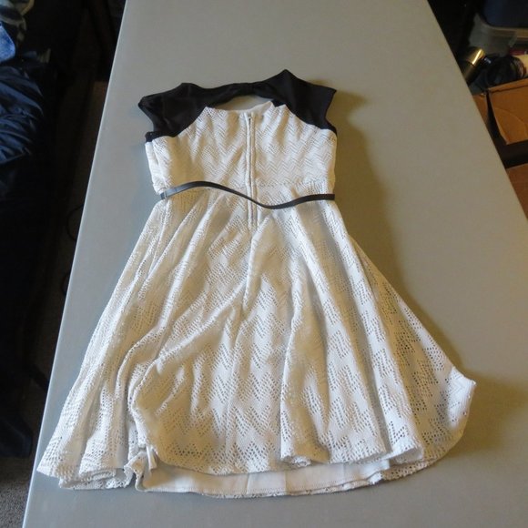 White Speechless Dress Size 14 - Picture 4 of 6